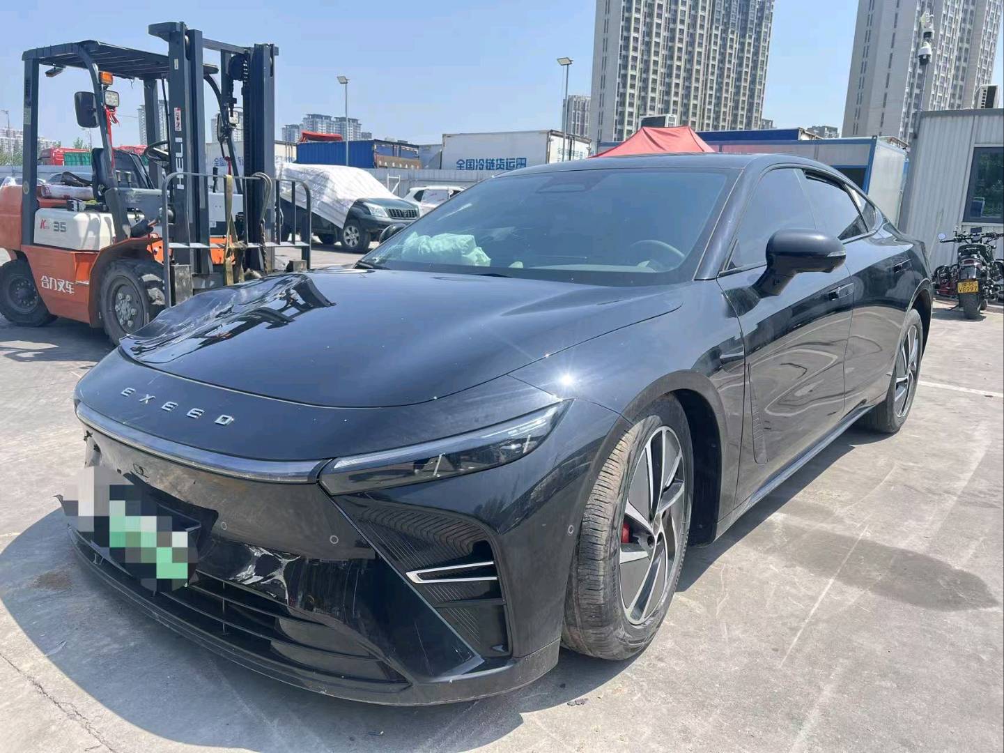 郑州市25年星途星纪元事故车
