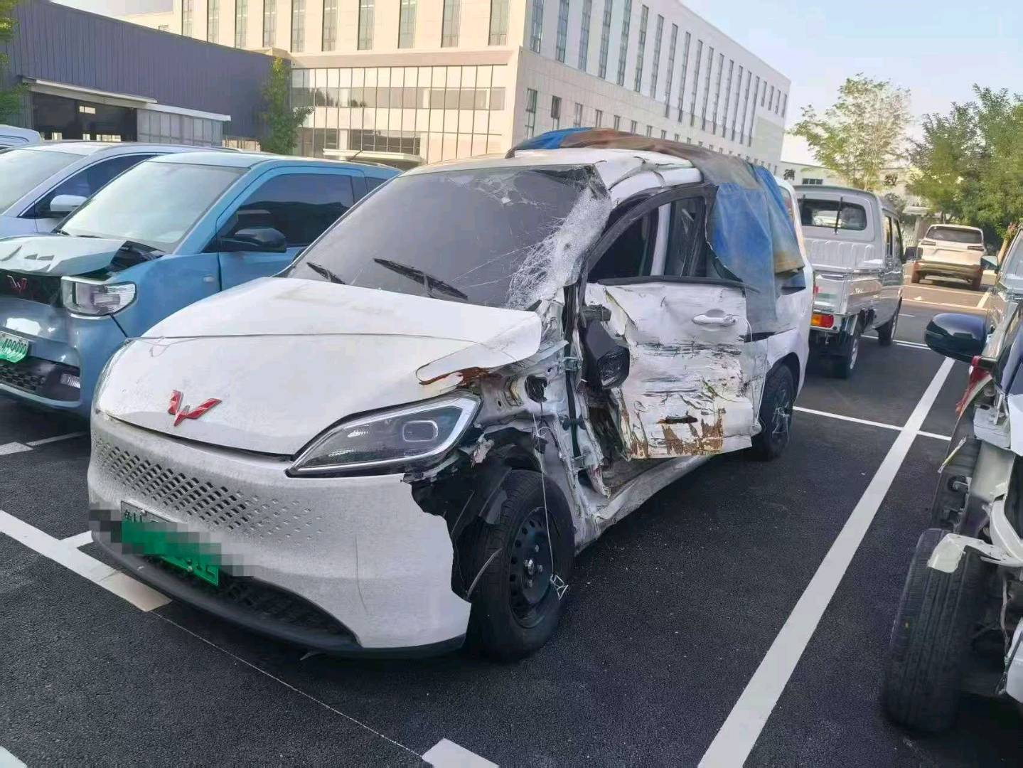 济宁市26年五菱汽车宏光事故车