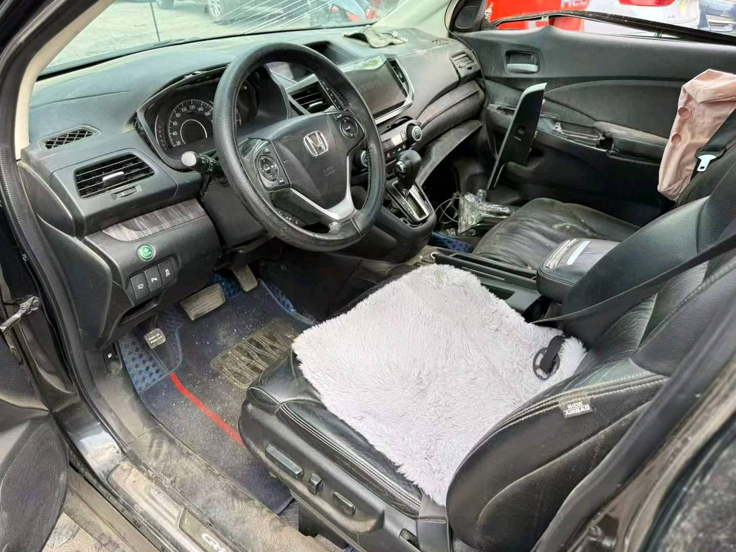 哈尔滨市13年本田CRV7