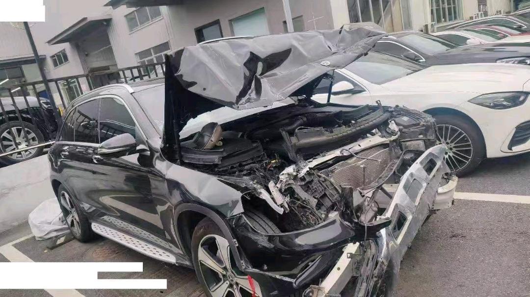 广东21年奔驰GLC事故车