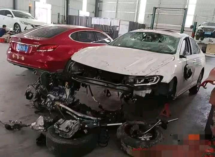 肇庆市26年大众朗逸事故车