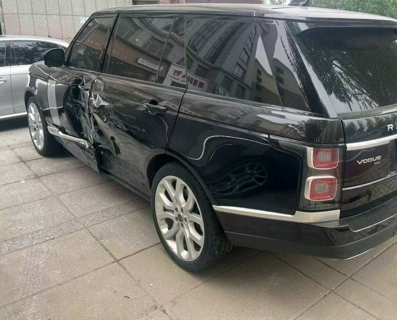 北京22年路虎揽胜6