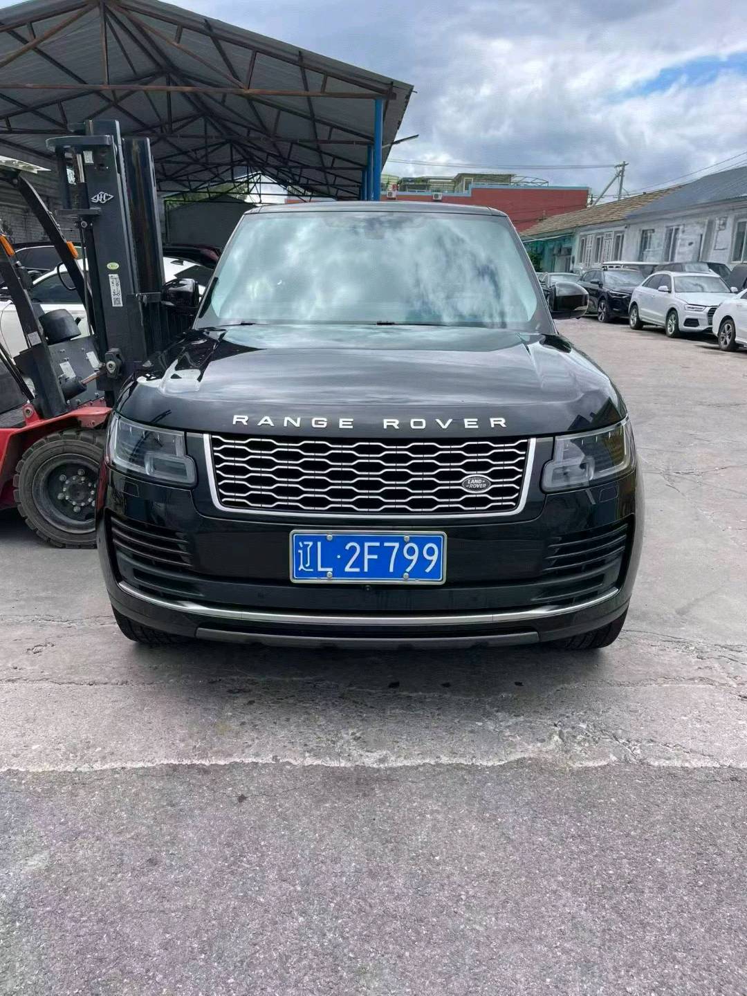 北京22年路虎揽胜事故车