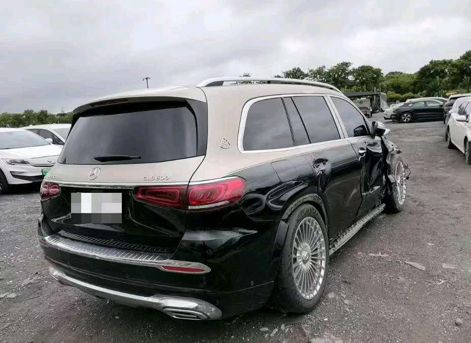 上海23年奔驰GLS4