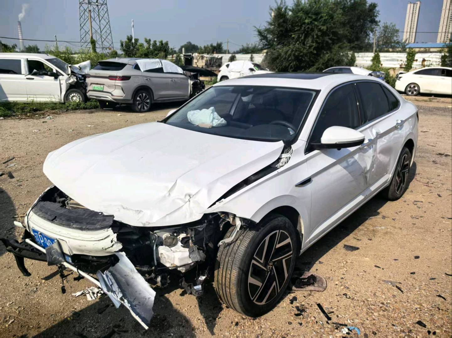 沈阳市25年大众速腾事故车