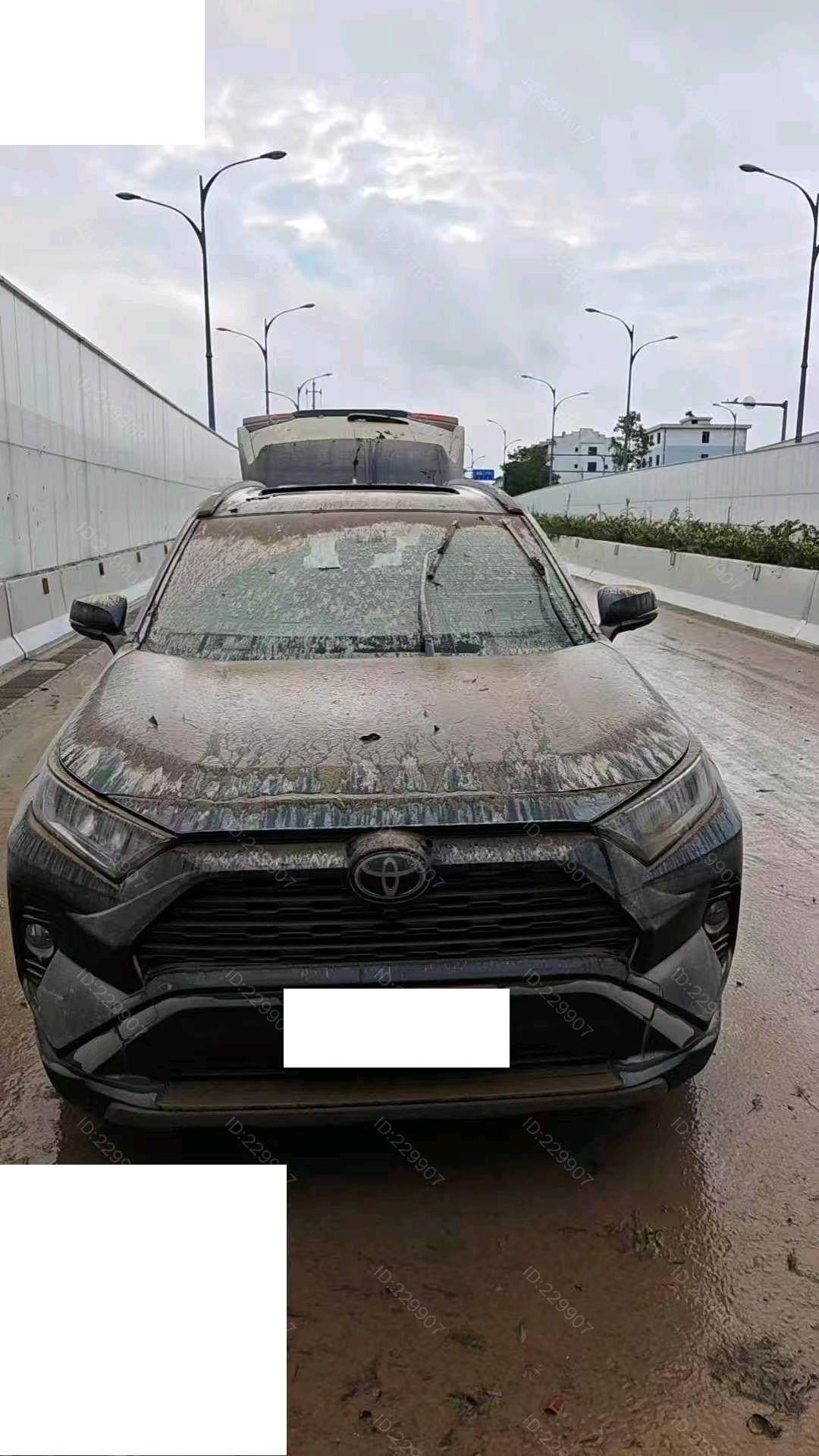 台州市20年丰田RAV4荣放事故车