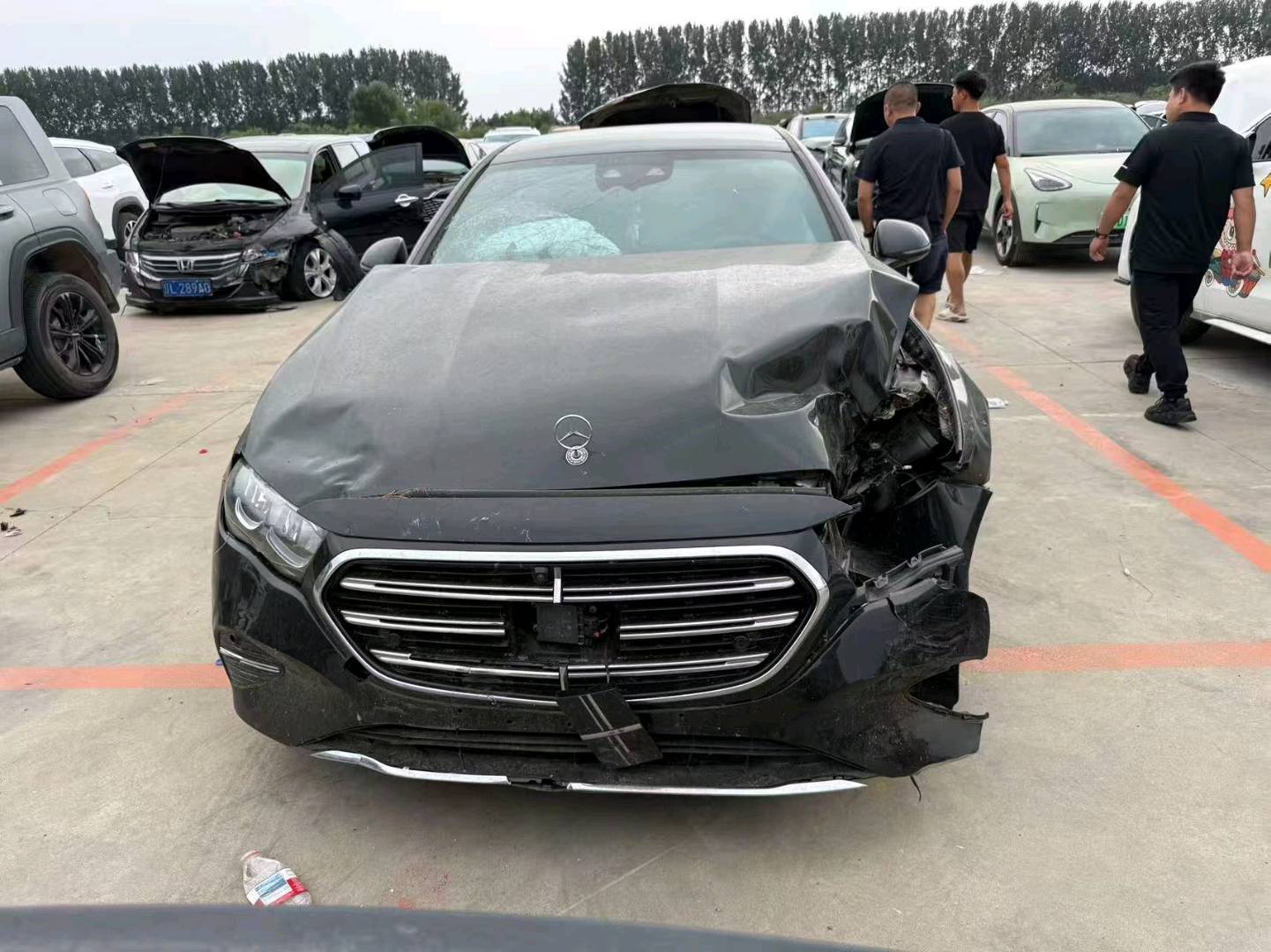 沈阳市24年奔驰E事故车