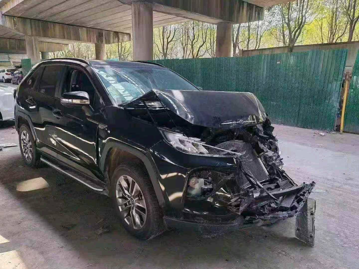 杭州市24年丰田威兰达3