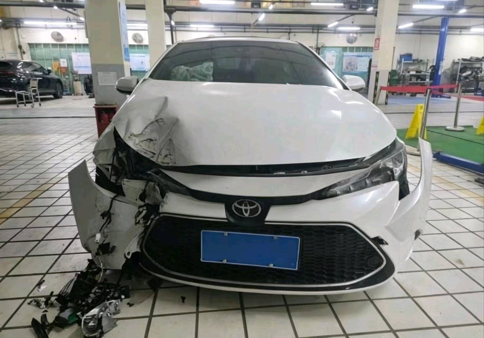 汽修店购买事故车去哪找货源？-购买事故车