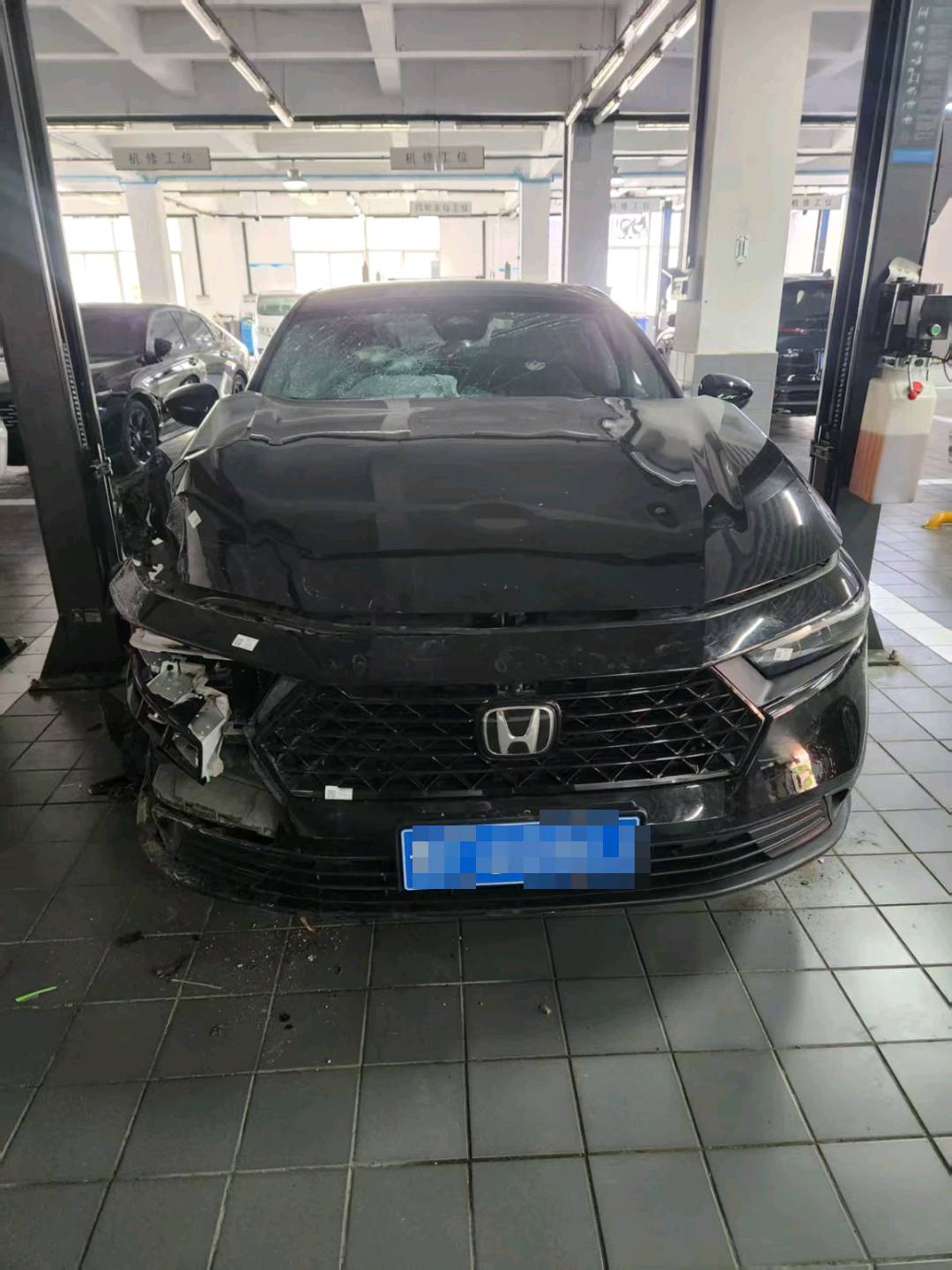 贵阳市23年本田雅阁事故车