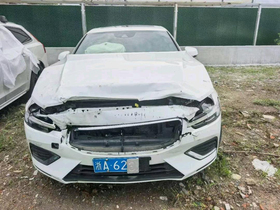宁波市21年沃尔沃S60L事故车