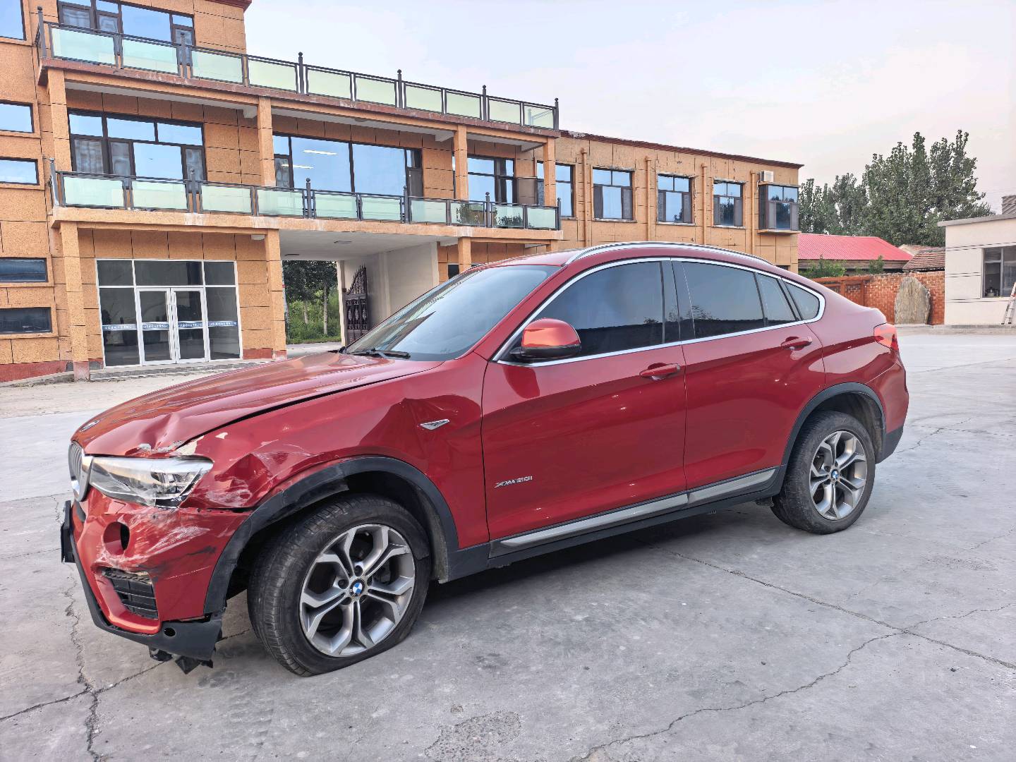 山东16年宝马X44