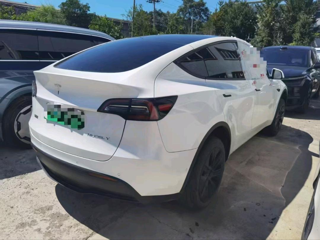 上海24年特斯拉MODEL Y9