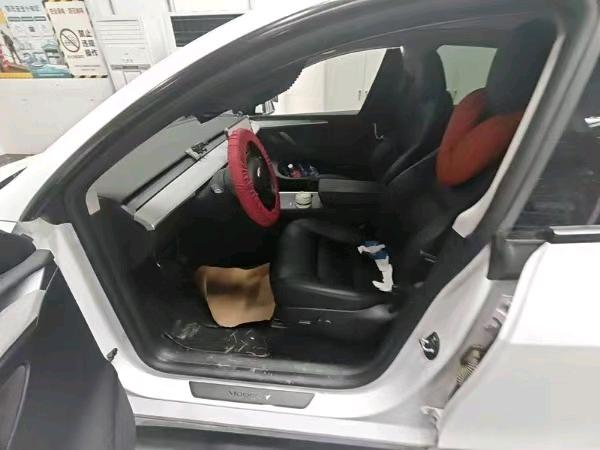 上海24年特斯拉MODEL Y7