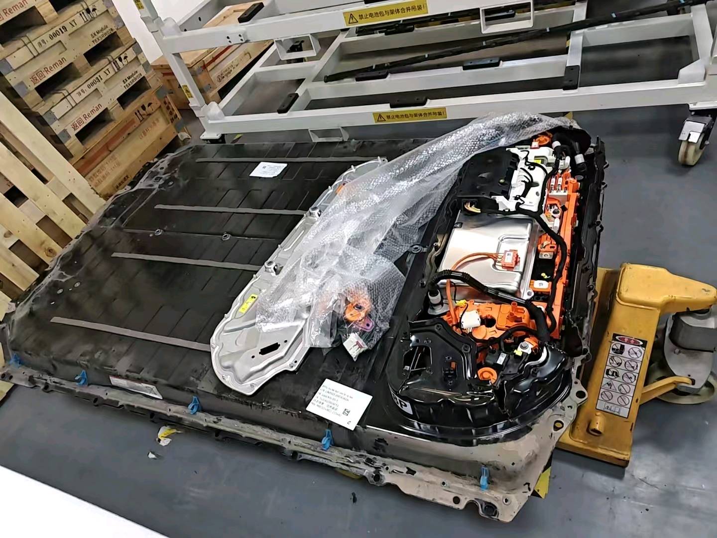上海24年特斯拉MODEL Y4
