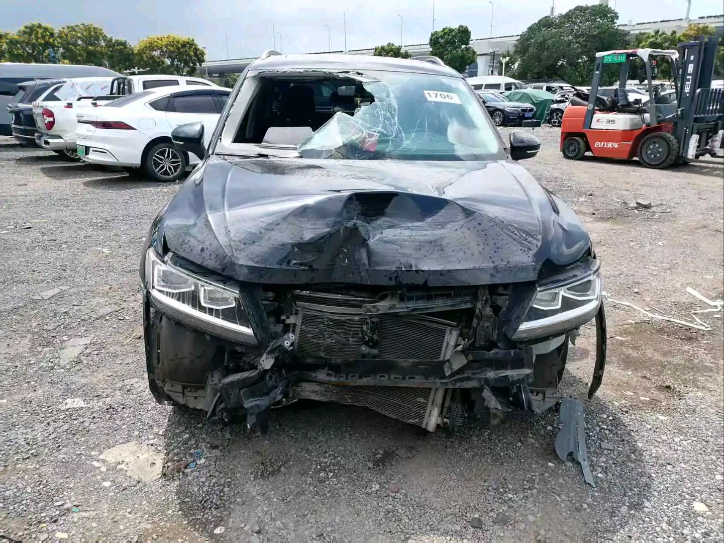 上海18年大众途观L事故车