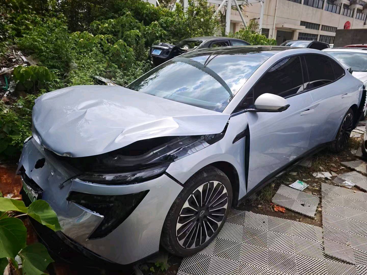 台州市25年日产N7事故车
