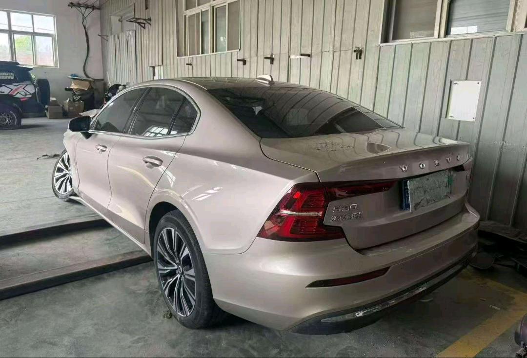 北京23年沃尔沃S60L4