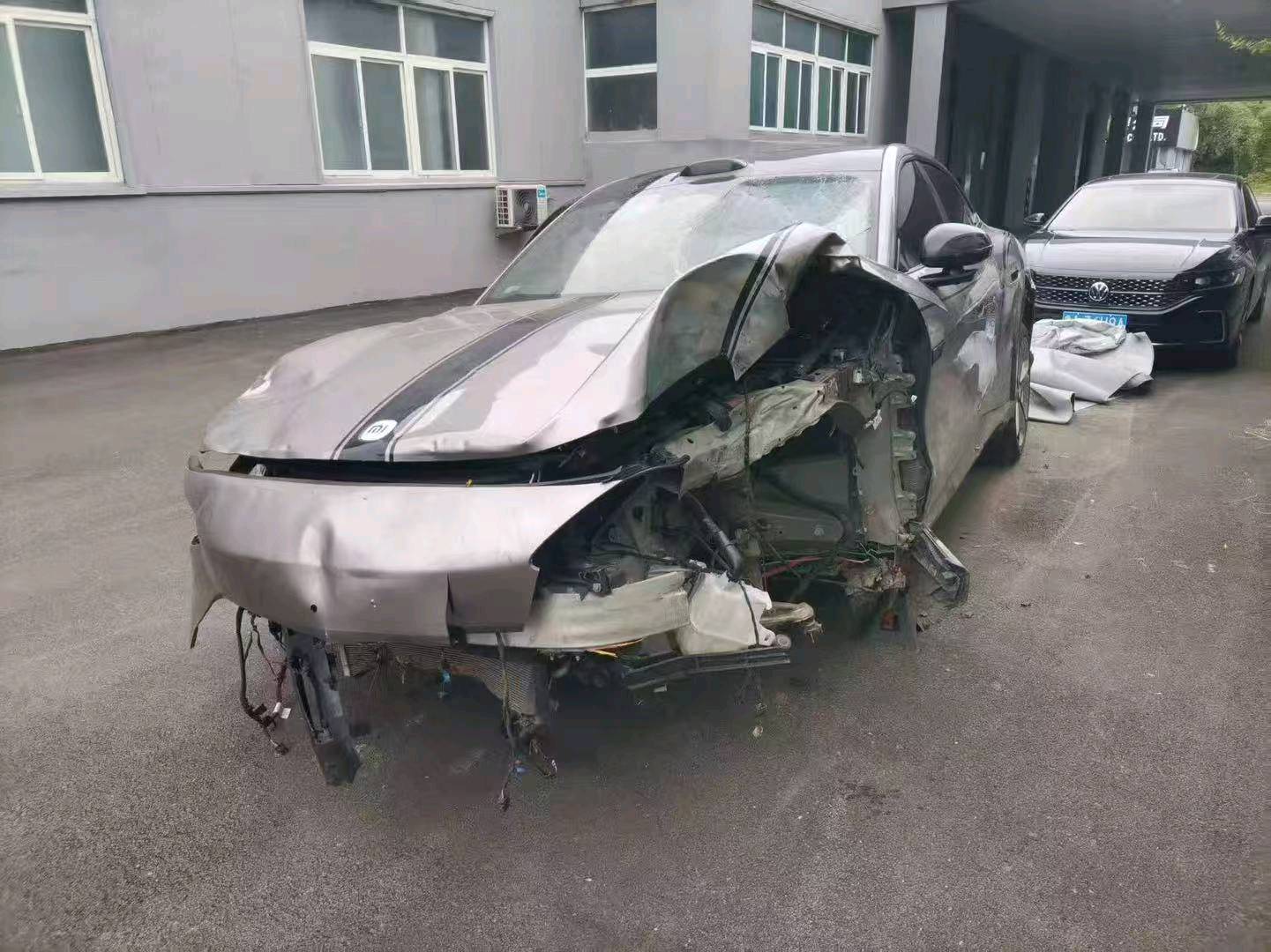 聊城市25年小米YU7事故车
