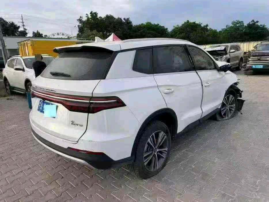 巴彦淖尔市19年比亚迪宋4