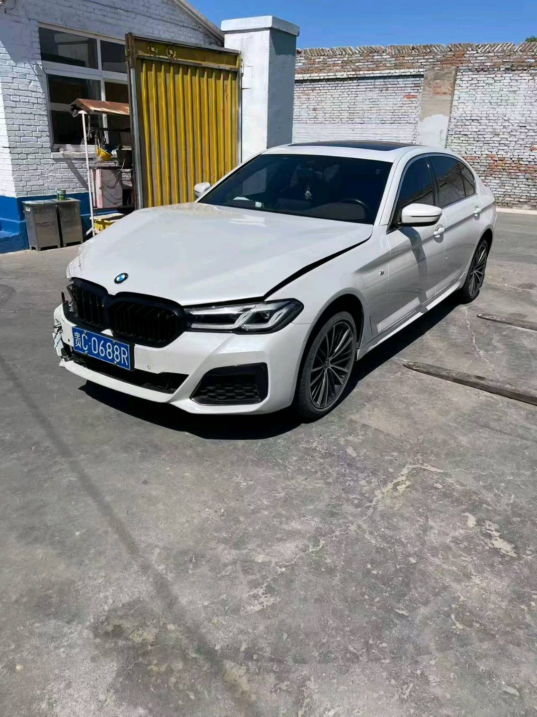 北京22年宝马5系