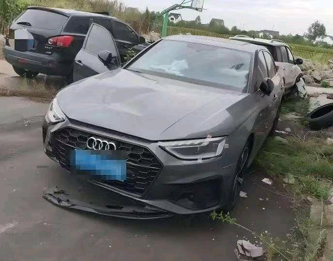 连云港市24年奥迪A4事故车