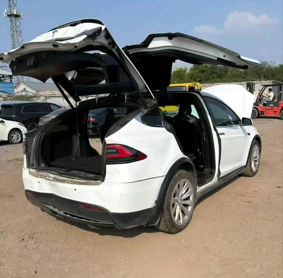 北京17年特斯拉MODEL X4