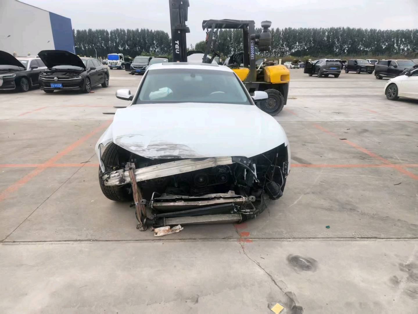 沈阳市13年奥迪A5事故车