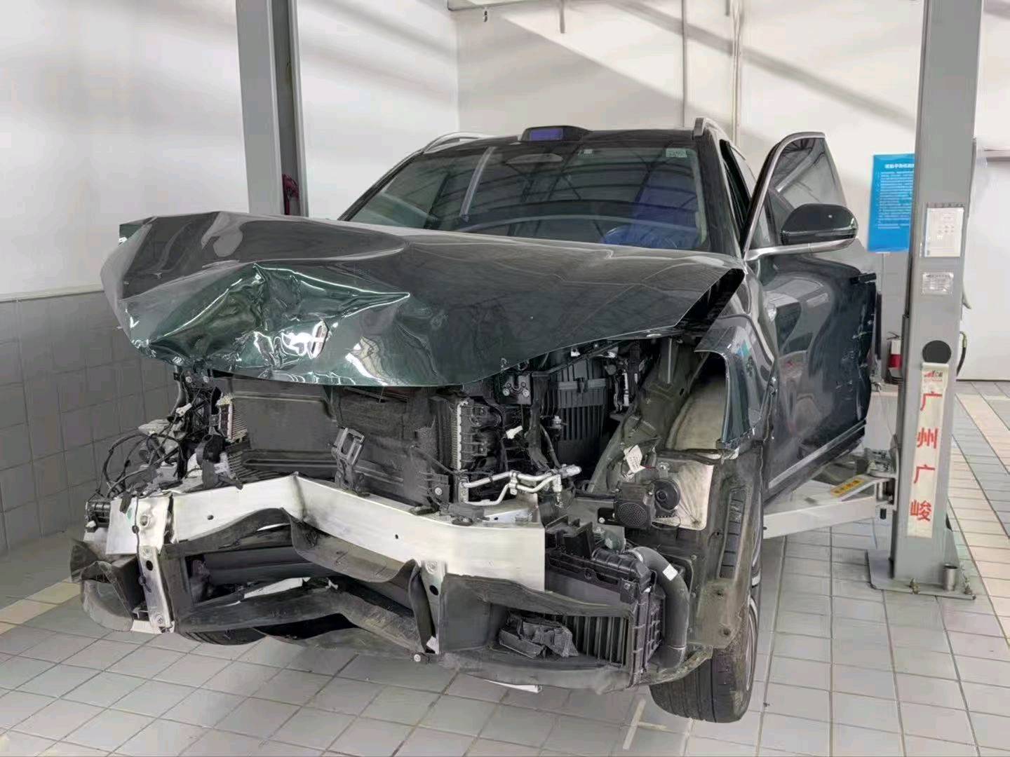 广东24年华为智选问界事故车