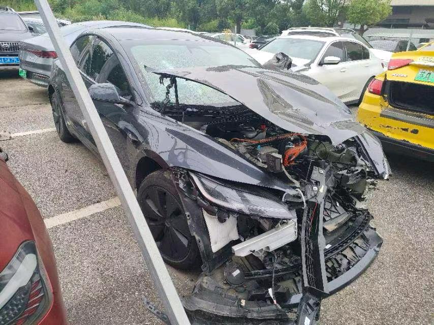 江苏25年特斯拉MODEL 32