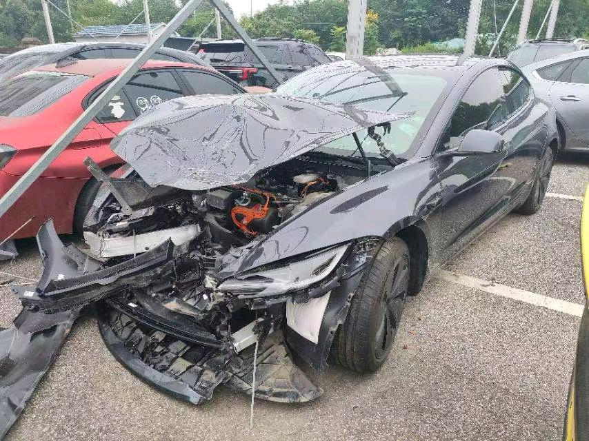 江苏25年特斯拉MODEL 3