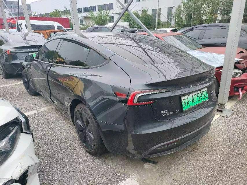 江苏25年特斯拉MODEL 36