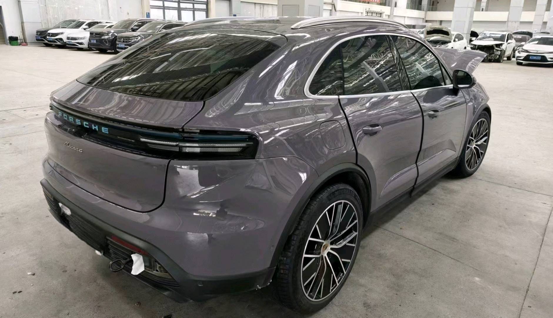 重庆25年保时捷Macan4