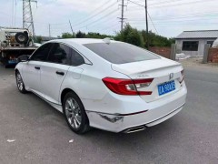 修理厂做事故车批发去哪找靠谱货源？事故车批发怎么筛选车况避免踩雷