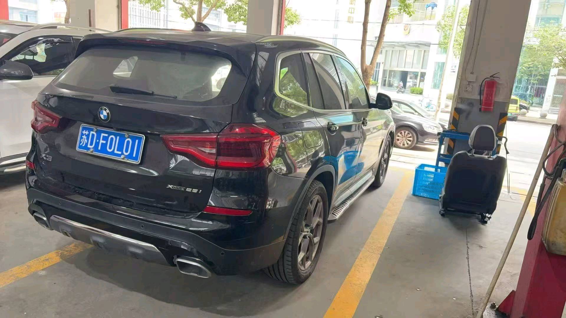 浙江20年宝马X35
