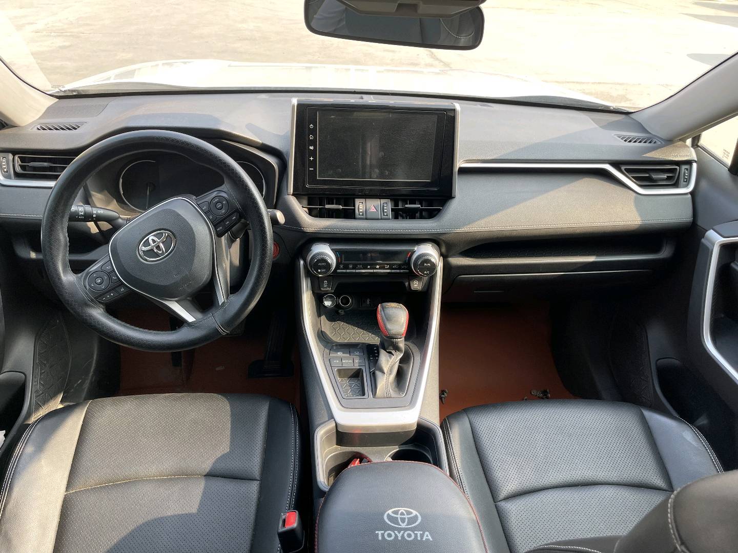 聊城市20年丰田RAV4荣放8