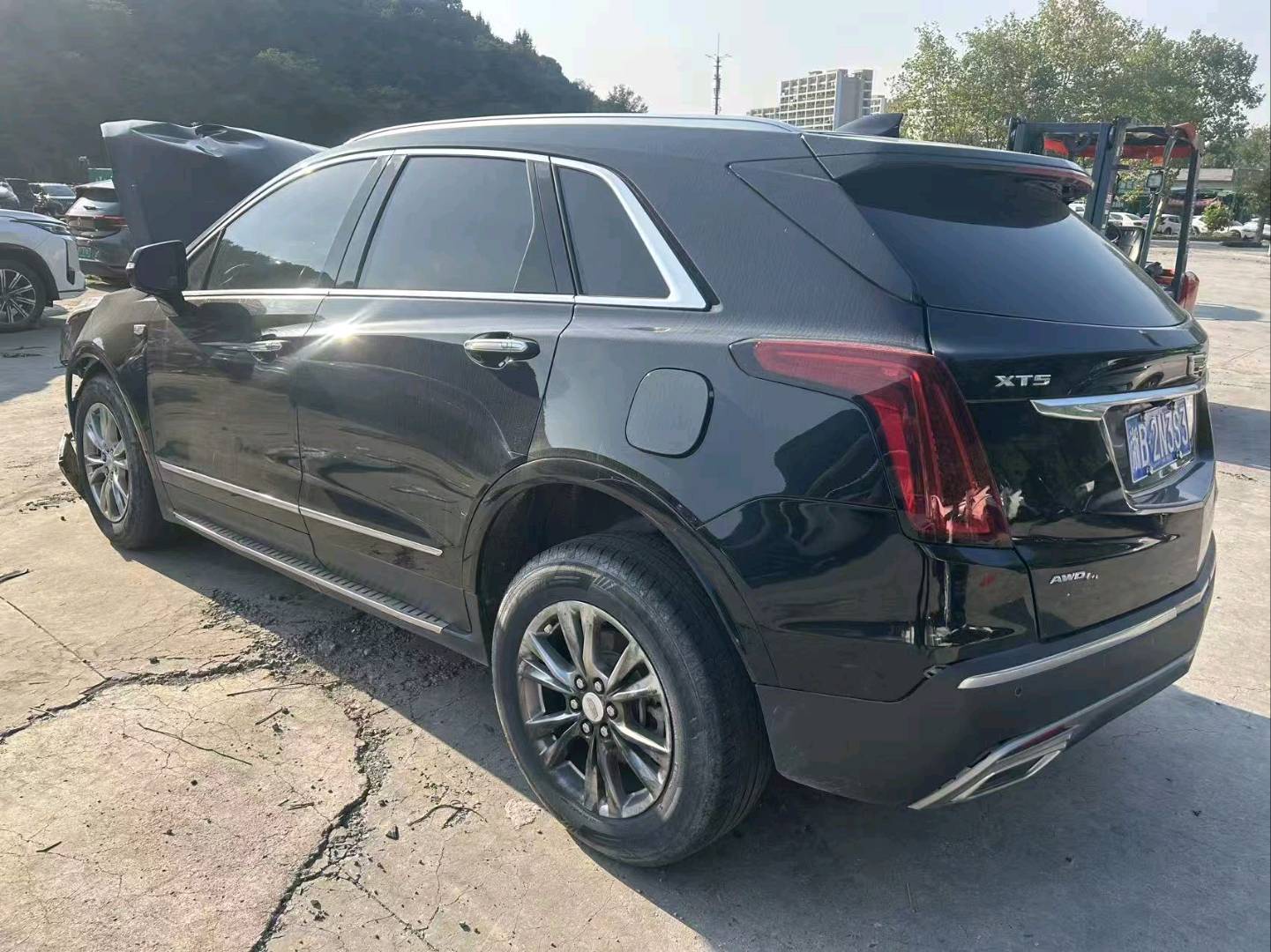 杭州市20年凯迪拉克XT513