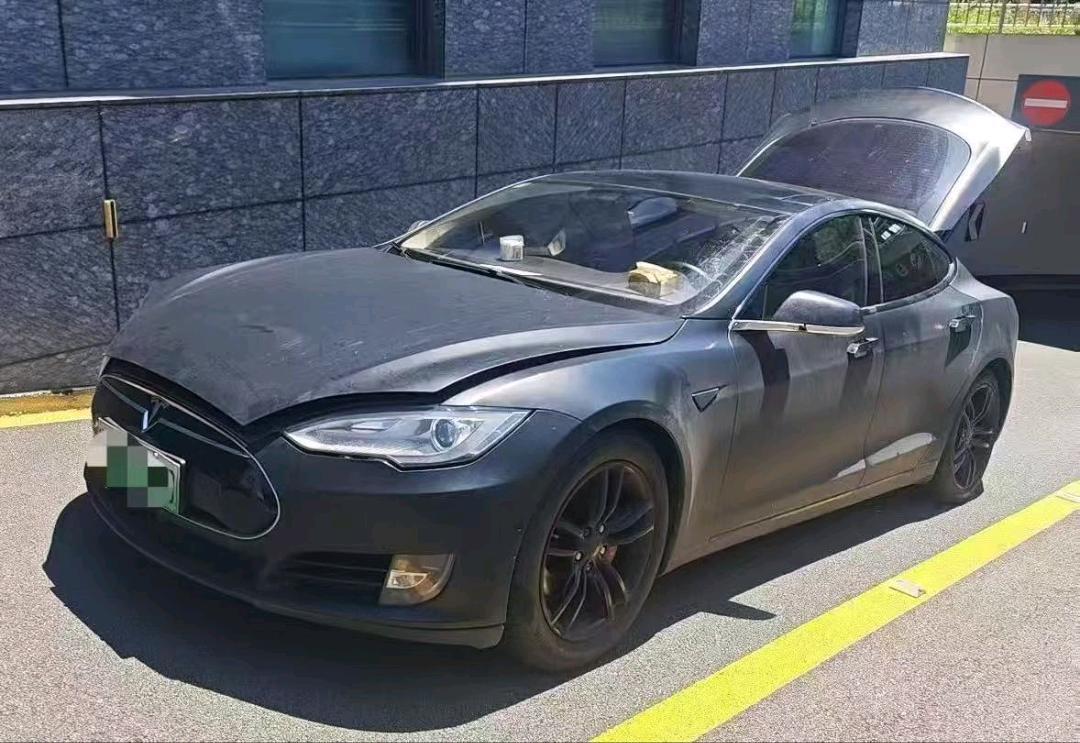 上海15年特斯拉MODEL S2