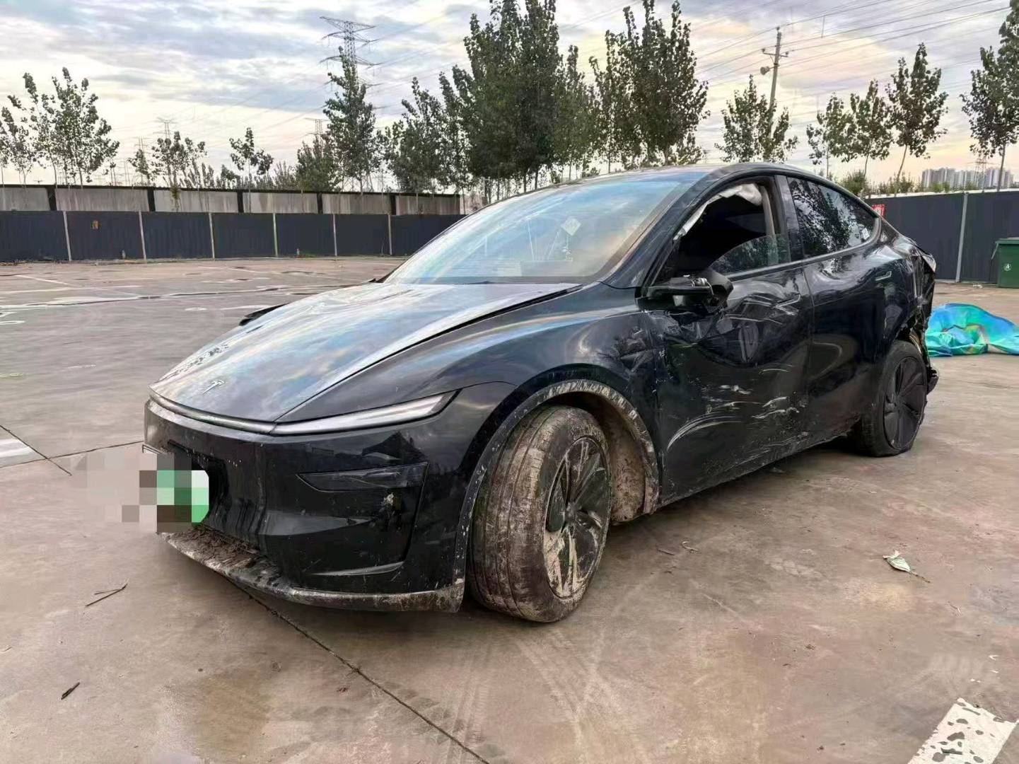 郑州市25年特斯拉MODEL Y8