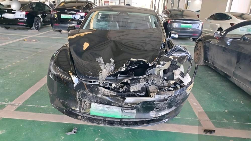 成都市25年特斯拉MODEL 3
