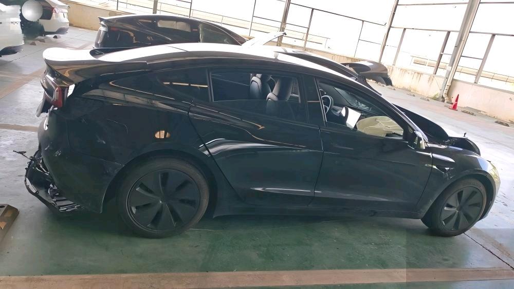 成都市25年特斯拉MODEL 34