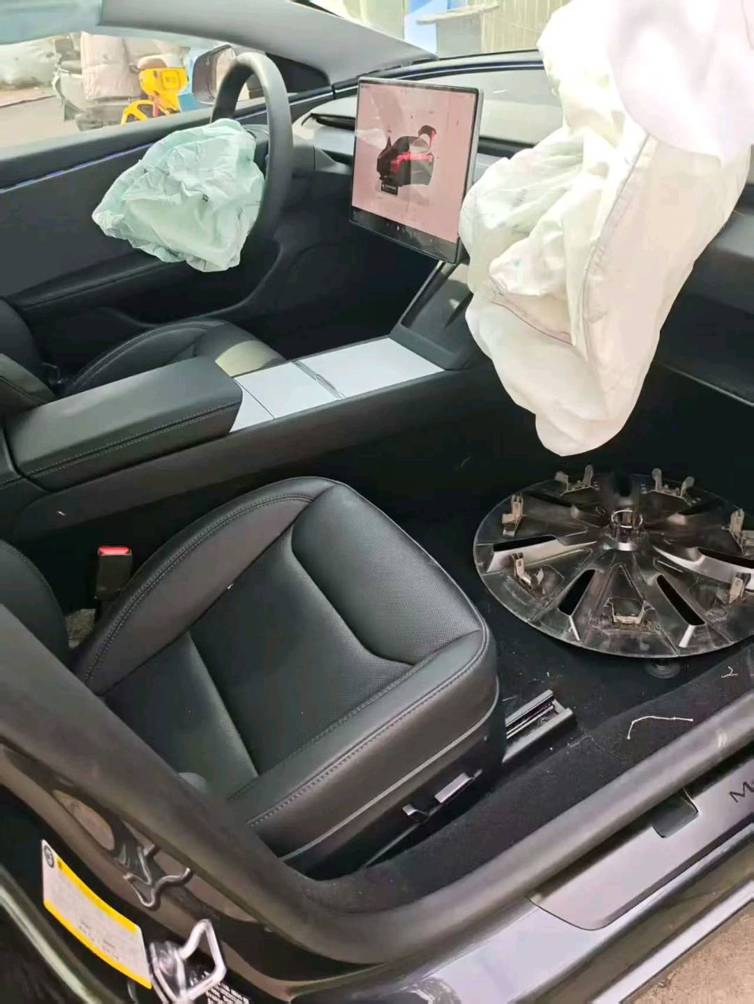 合肥市25年特斯拉MODEL 34