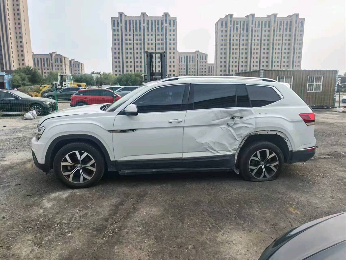 大连市17年大众途昂7